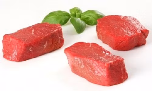 Phần thịt nạc vai có một ít mô mỡ nhô ra, mềm, ngọt. Ảnh: Foodsach.