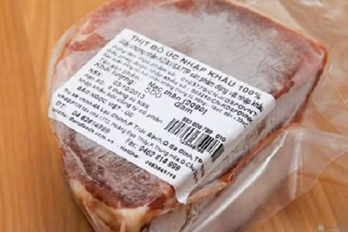 Cũng như thịt bò Kobe Nhật Bản, thịt bò Úc trở thành thương hiệu quốc gia. Bộ chăn nuôi nước này đưa ra một bộ tiêu chuẩn rõ ràng về việc kiểm soát chất lượng thịt bò để đảm bảo quyền lợi cho người tiêu dùng. Ảnh: Tiền phong.