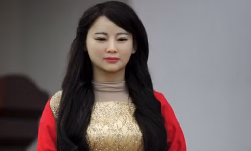 Ngo ngang thieu nu robot xinh nhu my nu o Trung Quoc-Hinh-3