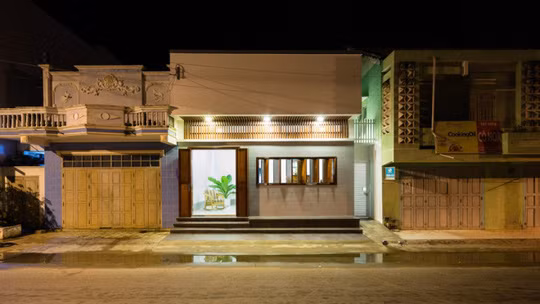 Sau đó, chủ nhà cải tạo lại thành ngôi nhà đẹp lung linh vừa giữ được nét truyền thống vừa kết hợp yếu tố hiện đại. Ảnh: Người lao động.