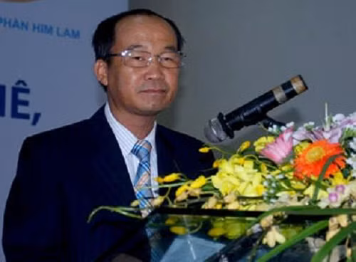 Ngoài tính cách nóng nảy, ông Minh cũng là người vô cùng lạc quan. "Cuộc đời tôi không có thất bại. Tôi chỉ toàn thấy thành công may mắn trong cuộc đời". Ảnh: Zing.