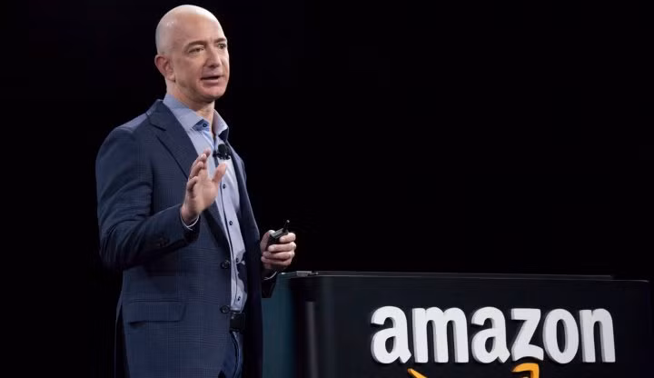 Tháng 4/2016, vị tỷ phú Jeff Bezos kiếm được 6 tỷ USD chỉ trong vòng 20 phút. Ảnh: Fortune.