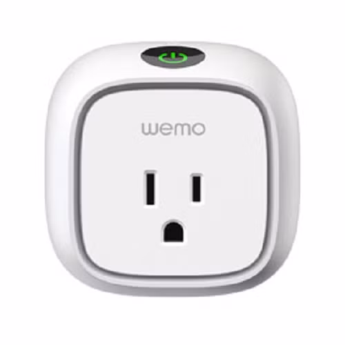 Với ổ cắm điện Belkin WeMo, bạn có thể theo dõi năng lượng tiêu thụ hàng ngày trên điện thoại hoặc máy tính bảng. Ảnh: Belkin.