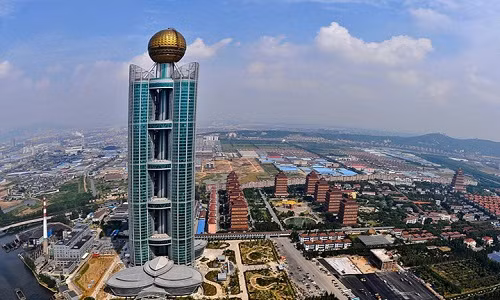 Cuộc sống của người dân trong ngôi làng giàu nhất Trung Quốc chẳng khác gì trên thiên đường.