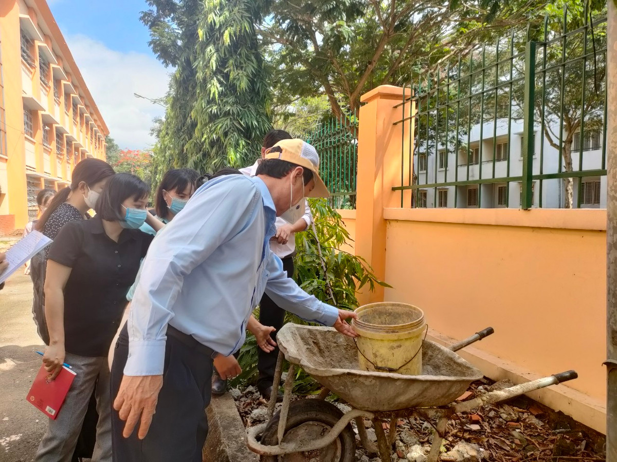 TPHCM: Số ca sốt xuất huyết nặng tăng gấp 5 lần, 6 ca tử vong TPHCM: So ca sot xuat huyet nang tang gap 5 lan, 6 ca tu vong