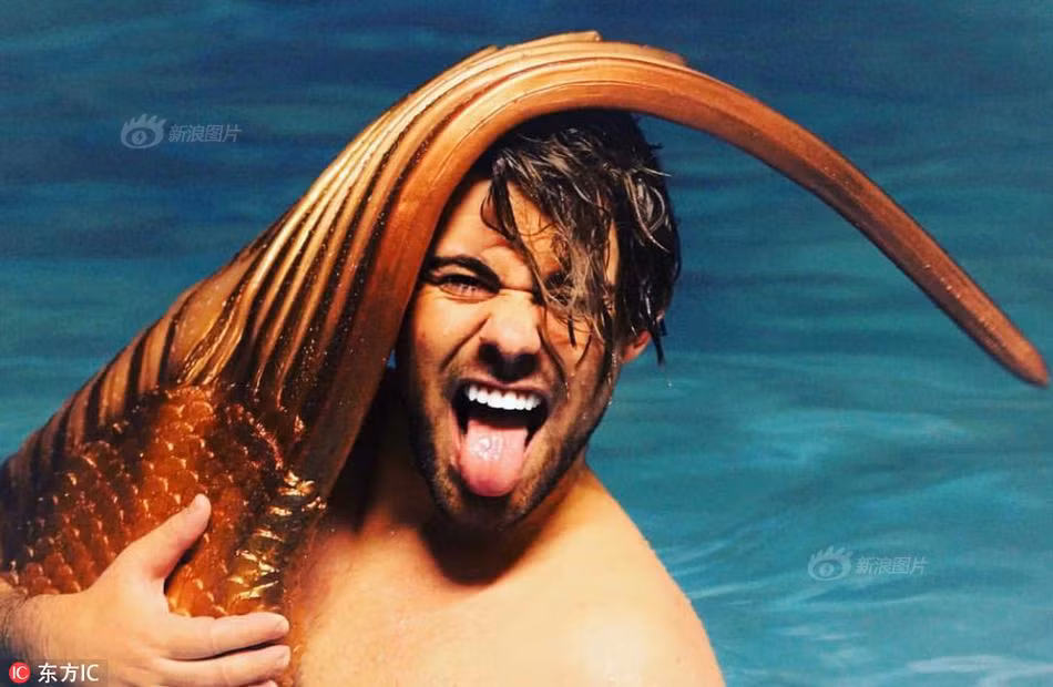 Ngay từ nhỏ, Christian đã mơ ước trở thành một người cá sau khi xem bộ phim "Nàng tiên cá" của hãng Disney.