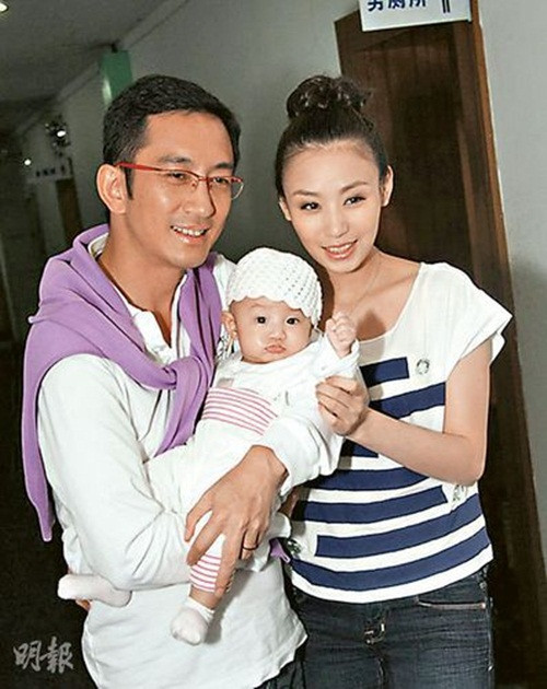 Sao “Y Thien Do Long Ky” song be bet sau khi ly hon vo tre