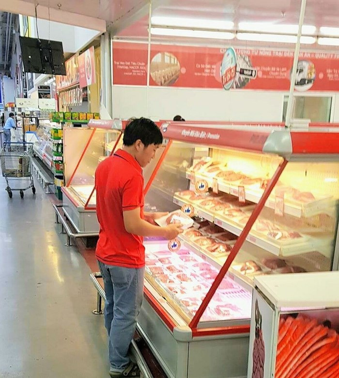 Khảo sát ở các chợ lẻ, các cửa hàng và quán ăn trên địa bàn TP.HCM, chúng tôi nhận thấy thịt trâu đông lạnh Ấn Độ vắng bóng mà chỉ thấy thịt bò Úc, Mỹ... Ảnh: QUANG HUY