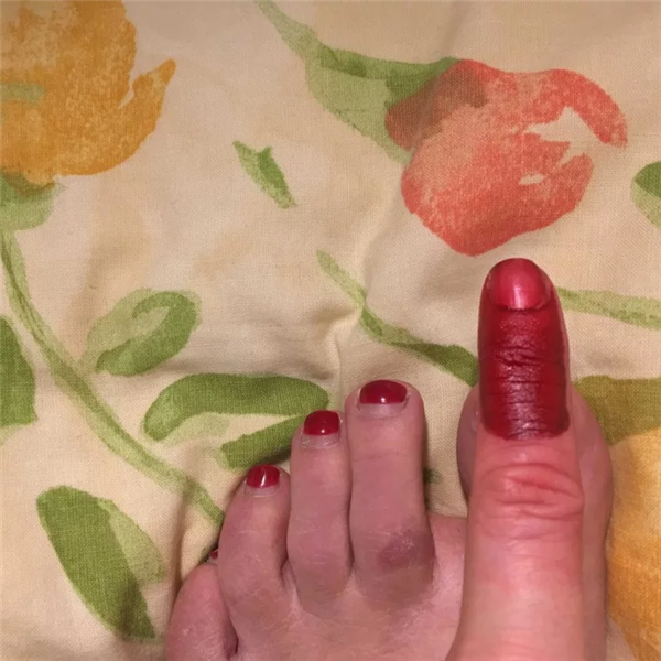 Mục đích của chủ nhân bức ảnh này chắc chắn là để gây khó chịu cho người khác.