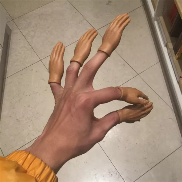 Với những người bị ám ảnh bởi sự lặp lại và số nhiều, đây chắc chắn là một bức ảnh gây ác mộng cho họ.