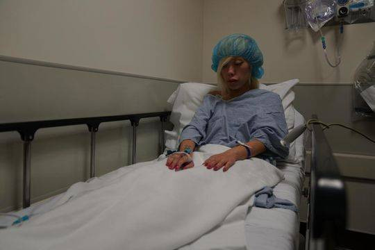 Hơn nữa, Ophelia không muốn bị phân biệt chủng tộc như hồi còn nhỏ. Cô muốn trông giống như những gì đẹp nhất của người da trắng để không còn bị bắt nạt, cười nhạo.