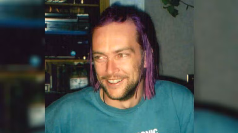 Vì vậy, chỉ có 13 nhà khoa học đồng ý hợp tác điều tra. Thám tử Grant Wormald cũng đã yêu cầu chính phủ Mỹ hợp tác giúp đỡ. Tuy nhiên, các cuộc điều tra được tiến hành riêng rẽ, không chia sẻ thông tin.