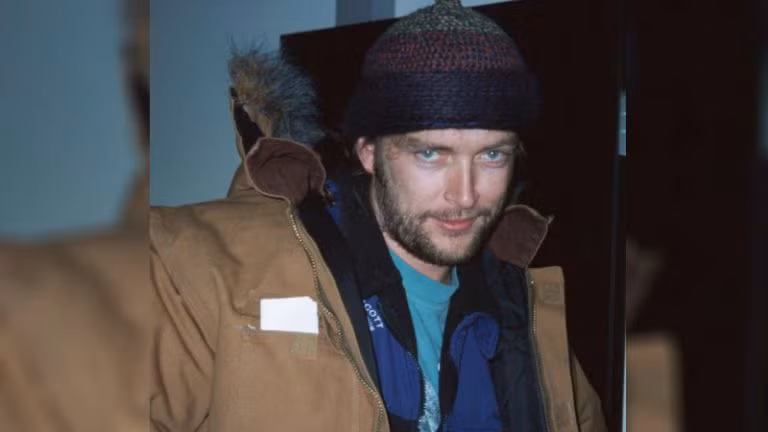 Cuối những năm 1990, cuộc đời và sự nghiệp của nhà khoa học, tiến sĩ Rodney Marks, nhà thiên văn học người Australia bắt đầu nở rộ. Chỉ mới 30 tuổi, Rodney đã được phân công làm việc tại Nam cực, một giấc mơ của rất nhiều nhà khoa học.