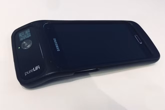 Thiết bị PureLiFi cho Samsung Galaxy S5 .