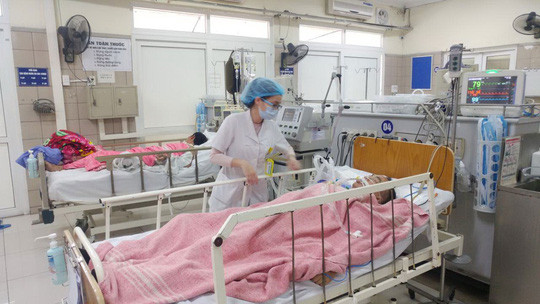 Bệnh nhân ngộ độc ma túy đá điều trị tại Bệnh viện Bạch Mai (TP Hà Nội) Ảnh: KHÁNH ANH