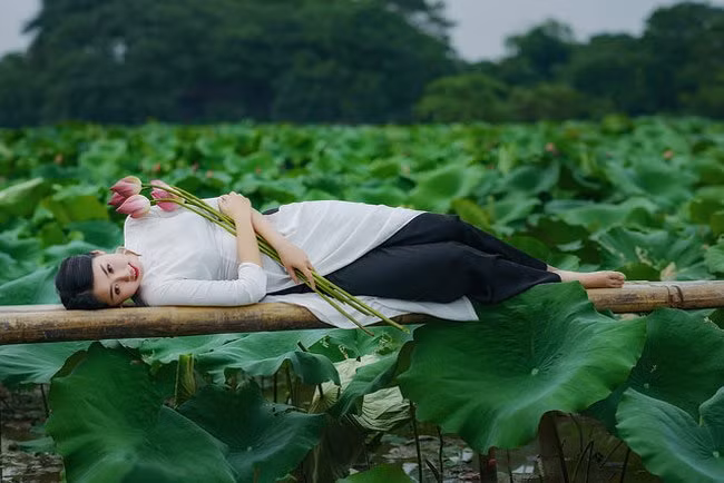 Nữ sinh Ngoại thương sở hữu chiều cao khá lý tưởng: 1m72.