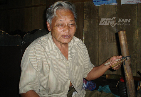 Thầy bùa Hoàng Văn Thục