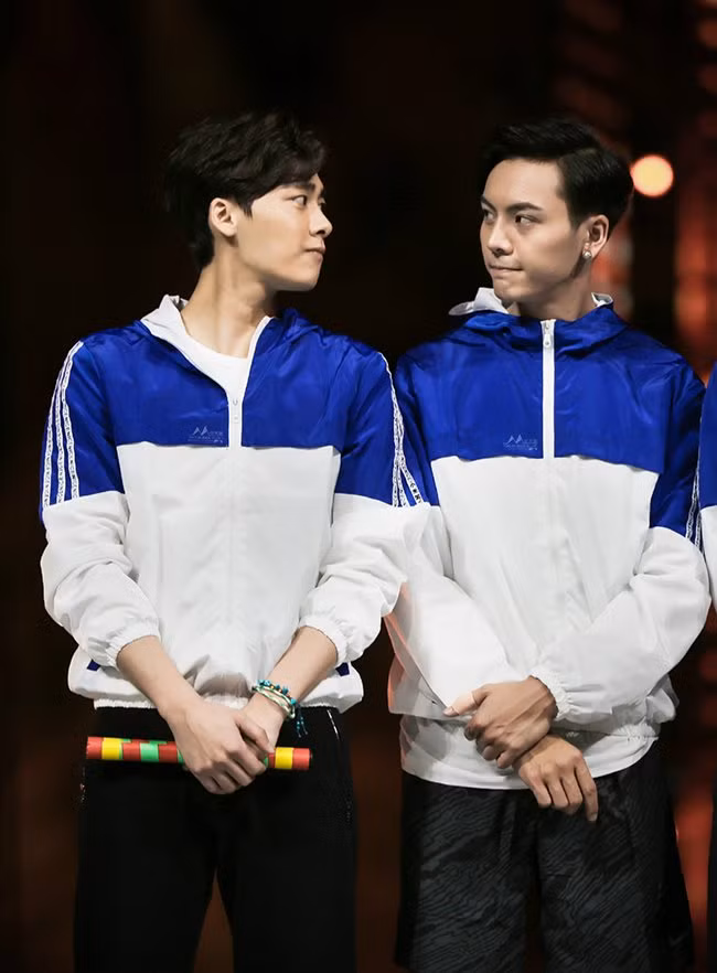 Phong – Đình được fan nữ nhận xét là “trông rất đẹp đôi” khi cùng diện đồ đôi trong một chương trình hồi đầu năm.