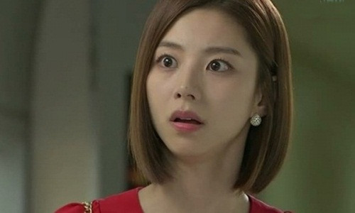 My rất khó chịu và bực bội về cô gái lạ. Ảnh minh họa.