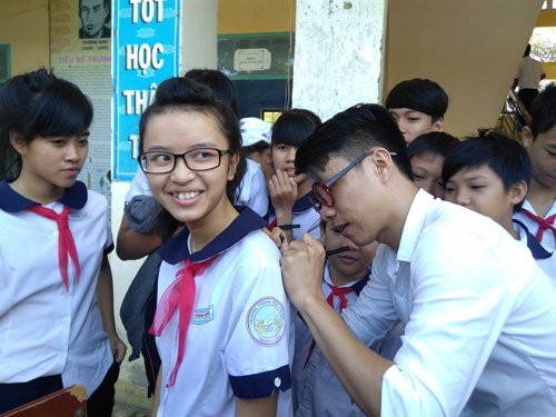 Rất nhiều học sinh hâm mộ khả năng ghi nhớ của chàng trai 8x.