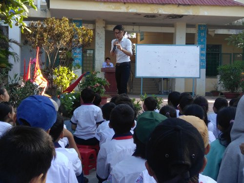 Anh Vũ từng nhiều năm liền là học sinh yếu kém.