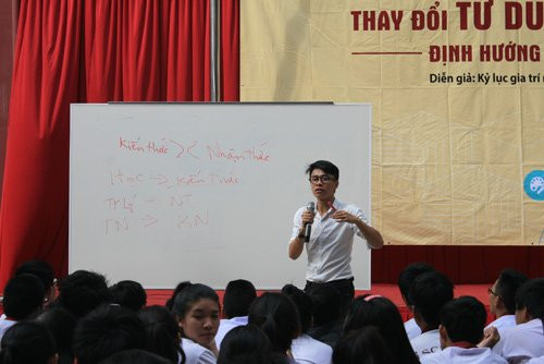 Kỷ lục gia trí nhớ luôn đề cao tình yêu thương trong cuộc sống.