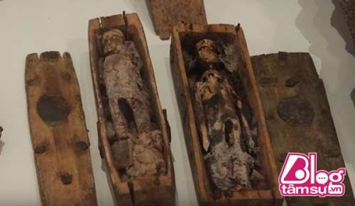 Hiện nay, hầu hết những chiếc quan tài và búp bê đã bị phá hủy sau nhiều năm, tuy nhiên bạn vẫn có cơ hội chứng kiến tận mắt những dấu tích còn sót lại trong bảo tàng quốc gia Scotland!