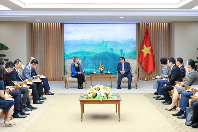 Thu tuong Chinh phu tiep Lanh dao Tap doan Amazon