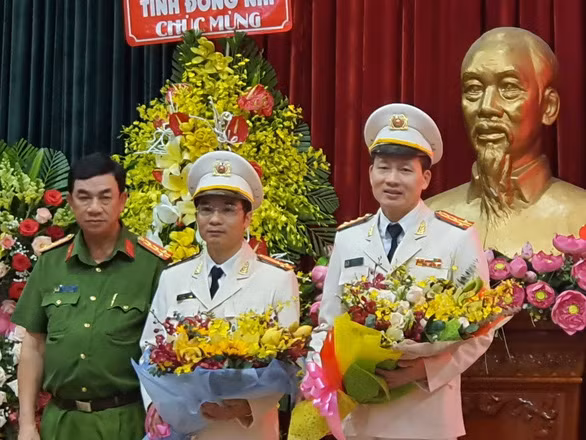 Từ tháng 9/2010 đến 8/2012 là Phó Trưởng phòng Phòng Tổ chức cán bộ, Bộ Tư lệnh Cảnh sát cơ động, Bộ Công an. Từ tháng 9/2012 đến 9/2013 là Ủy viên Đảng ủy, Trưởng phòng Phòng Tổ chức cán bộ, Bộ Tư lệnh Cảnh sát cơ động, Bộ Công an.