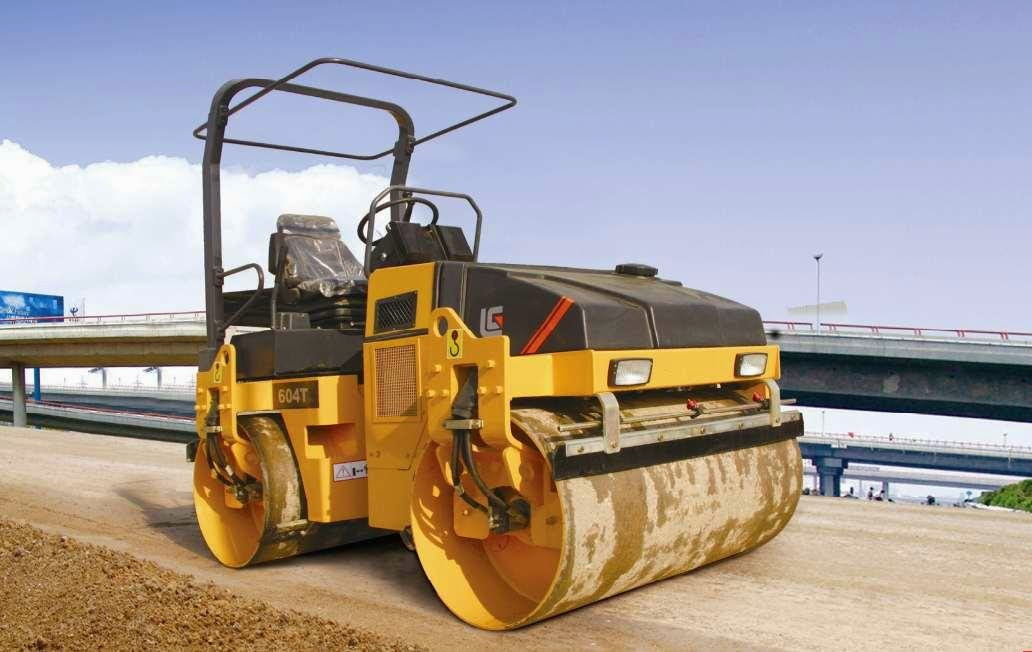 Xe lu, xe máy xúc phải lắp thiết bị giám sát hành trình? Xe lu, xe may xuc phai lap thiet bi giam sat hanh trinh?