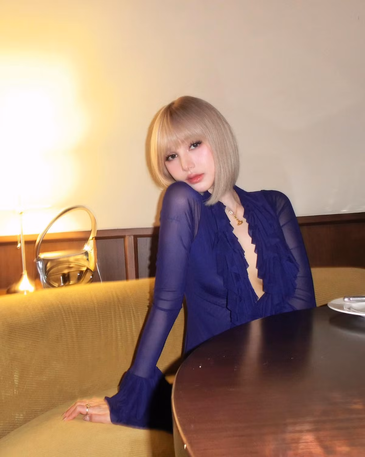 Fan của cặp đôi hi vọng rằng cả hai sẽ sớm có một cái kết đẹp.