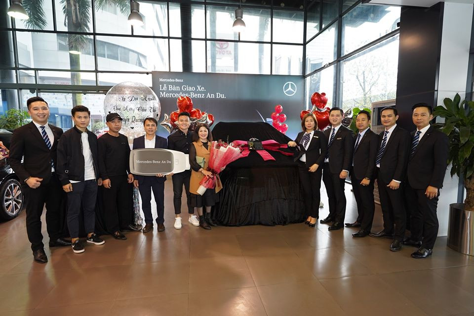 Bà xã của Quang Hải cũng đặt ra mục tiêu sẽ mua Mercedes-AMG G 63 trong tương lai.