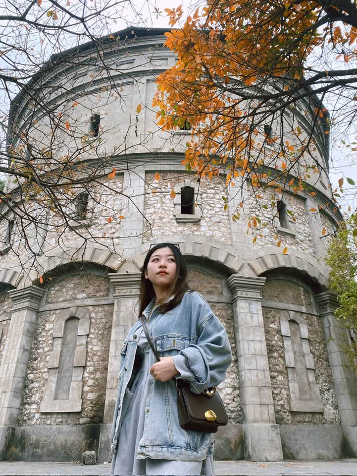 Không chỉ là điểm check-in đẹp, nơi đây còn gợi nhớ về một Thủ đô đầy hoài niệm, nơi lưu giữ những câu chuyện của thời gian. (Ảnh: auro.aura)