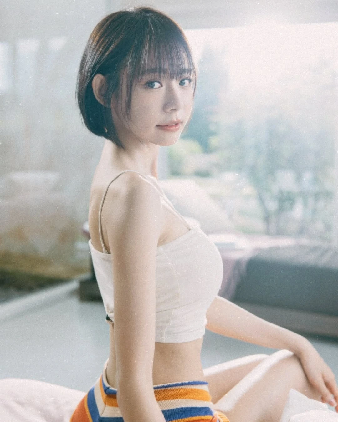 Cô nàng sở hữu vẻ đẹp ngọt ngào, trong trẻo "không tuổi".