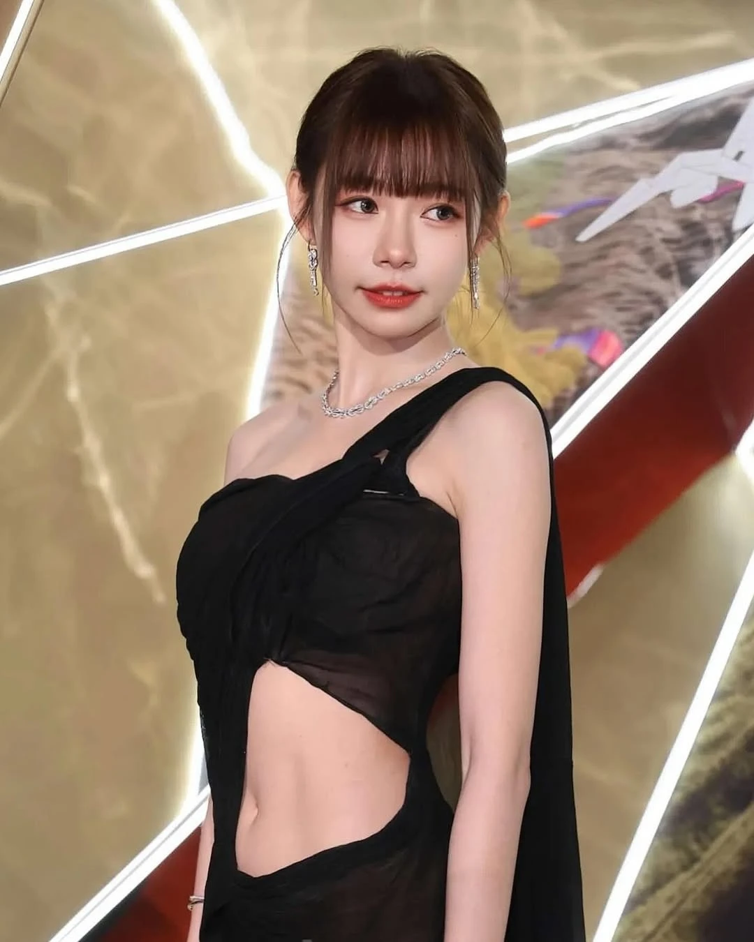 Nhờ lợi thế ngoại hình, Lâm Minh Trinh phù hợp với nhiều phong cách khác nhau, khi trẻ trung, đáng yêu, khi gợi cảm, trưởng thành.