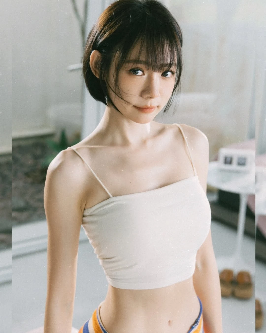 Lâm Minh Trinh sinh năm 1990, là nữ diễn viên Malaysia nhưng hoạt động ở nhiều thị trường. Ngoài Malaysia, cô còn đóng phim tại Đài Loan, Hong Kong.