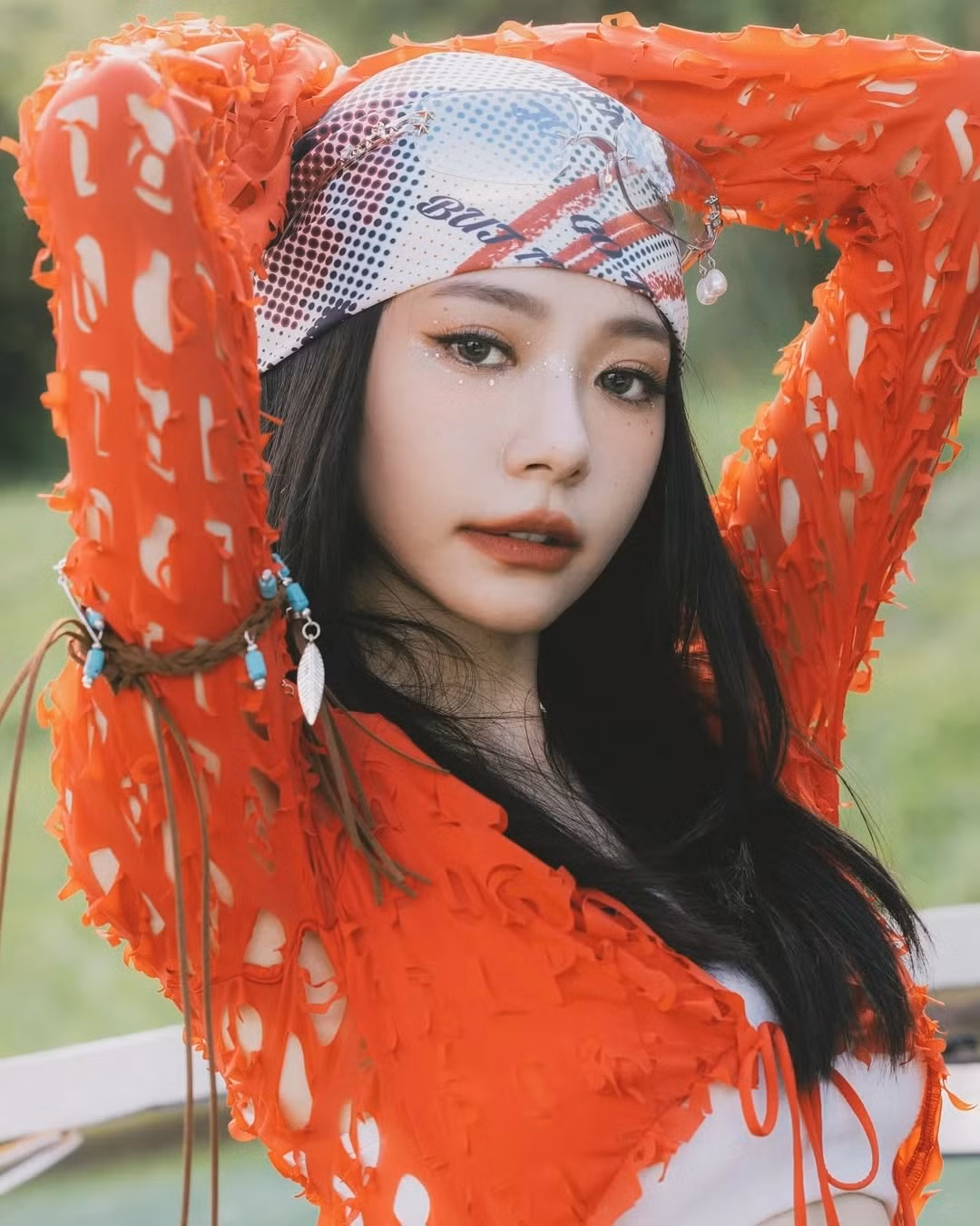 Minh Trinh có nhiều tài năng khác nhau như đàn, múa, hát, diễn xuất...