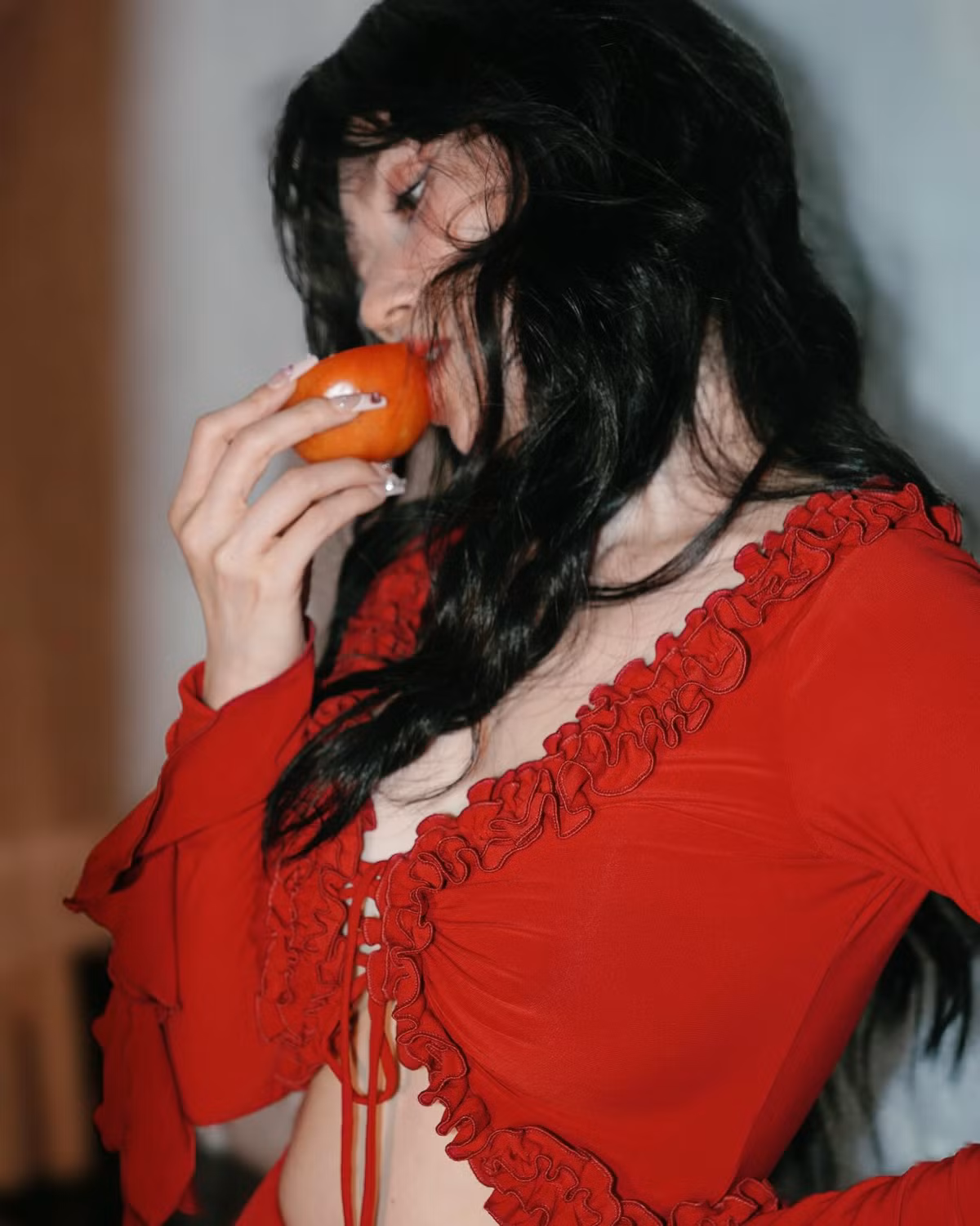 Mỗi lần xuất hiện, cô đều khiến công chúng trầm trồ bởi sự biến hóa đa dạng, từ dễ thương, quyến rũ đến cá tính, mạnh mẽ.