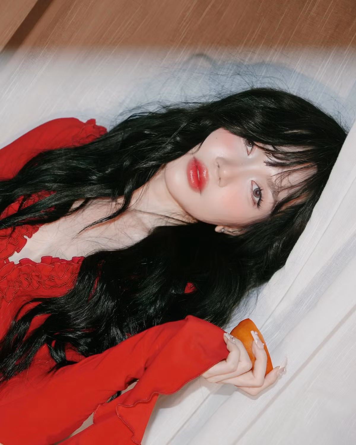 Không chỉ dừng lại ở vai trò ca sĩ, Sĩ Thanh còn hoạt động sôi nổi trong lĩnh vực thời trang và là một trong những mỹ nhân Vbiz có phong cách táo bạo.