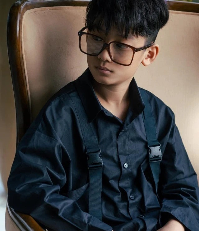 Không những thế, cô còn thường xuyên đưa Kỳ Anh đi du lịch nước ngoài, tận hưởng những dịch vụ cao cấp và trải nghiệm cuộc sống sang chảnh.