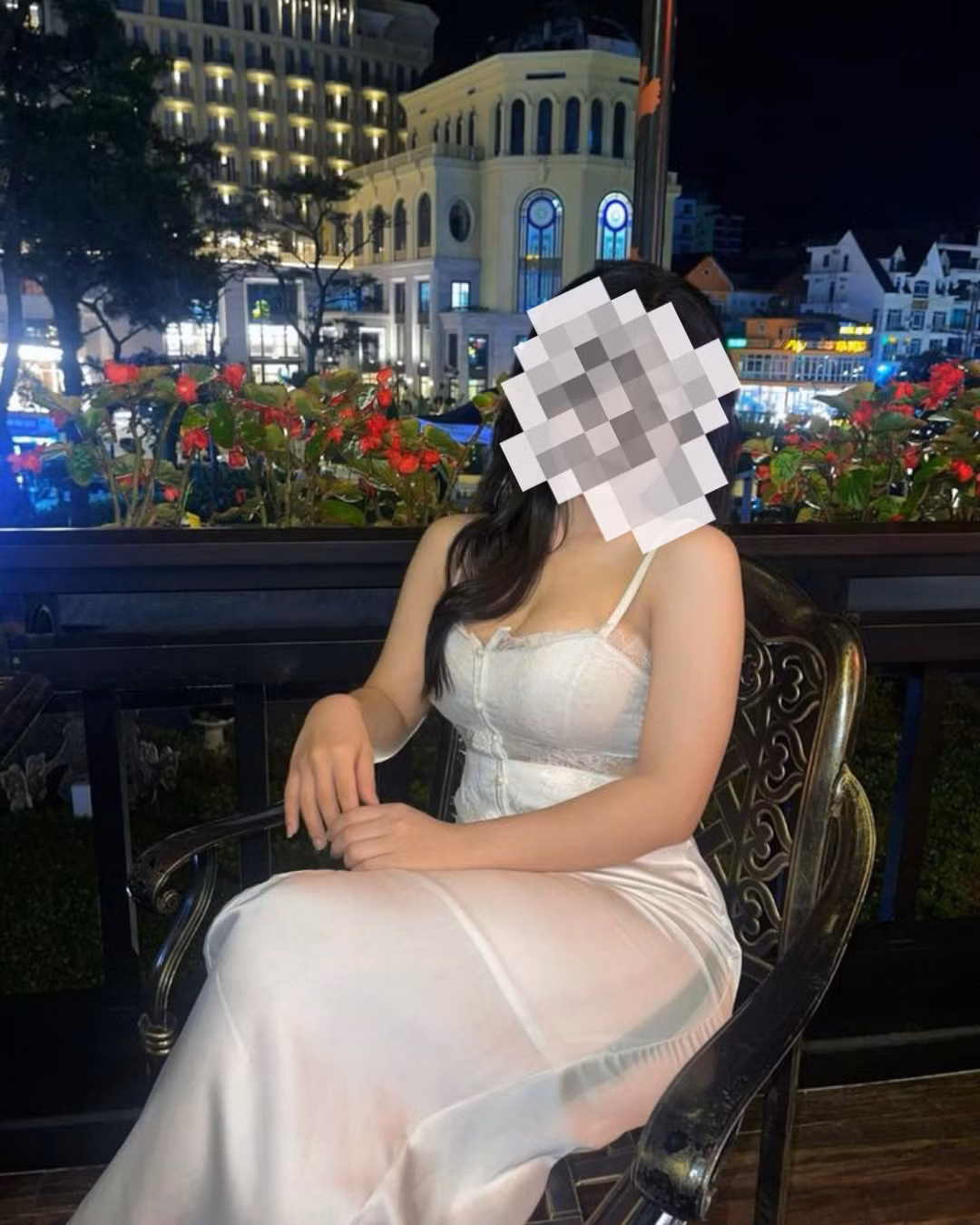 Mới đây, trên MXH bỗng xôn xao sự việc một nữ Tiktoker bị lộ clip nhạy cảm, clip này bị nhiều dân mạng tải xuống và phát tán trên không gian mạng.