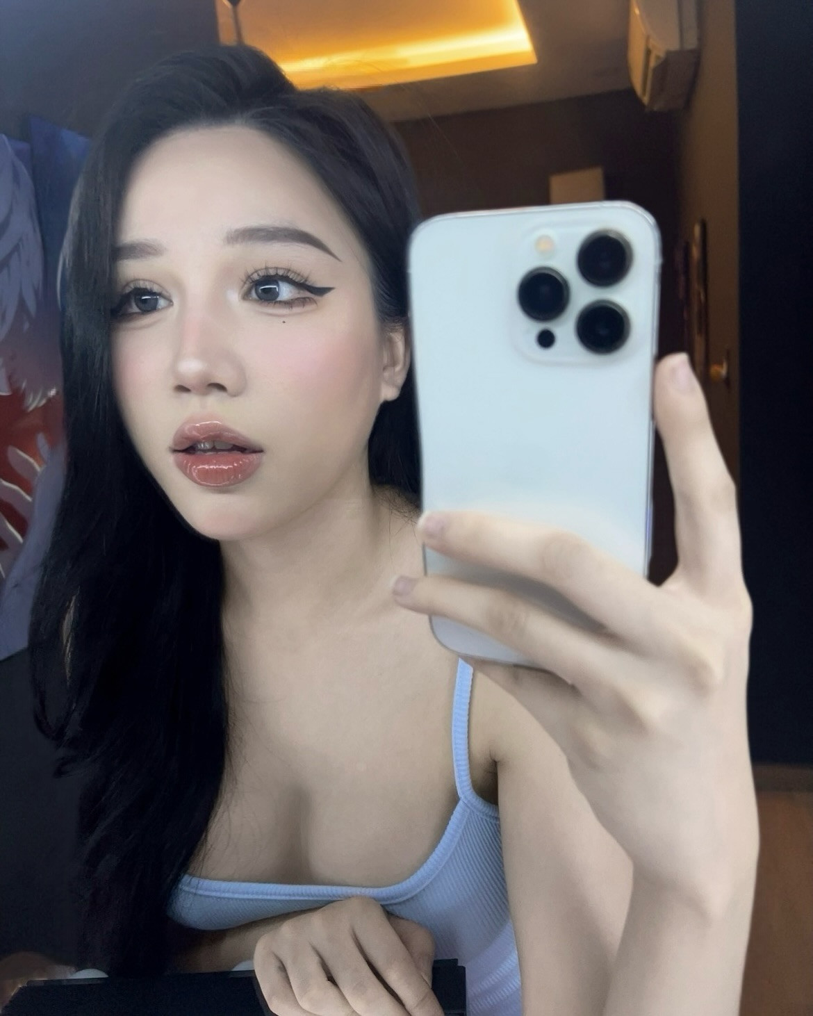 Yogurt Ng từng có mối quan hệ tình cảm với game thủ nổi tiếng Zeros.