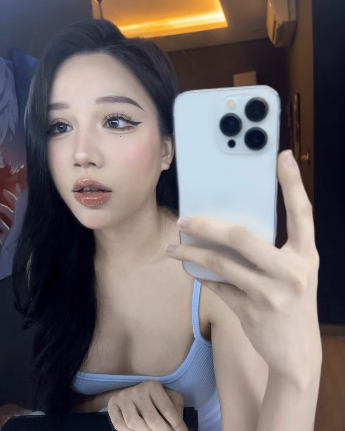 Yogurt Ng từng có mối quan hệ tình cảm với game thủ nổi tiếng Zeros.