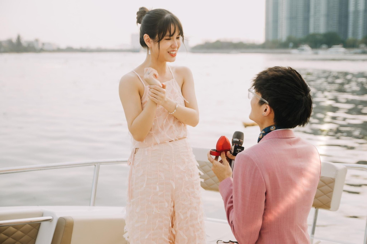 Tizi và Đích Lép vốn là cặp đôi nổi tiếng trong lĩnh vực sáng tạo nội dung về tình yêu, tâm lý và giới tính cho người trẻ.