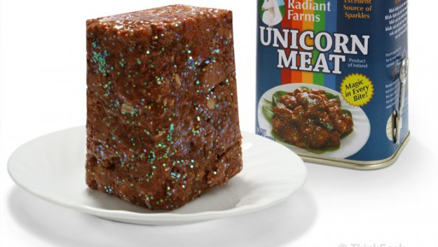 Ngày 1 tháng 4 năm 2010, nhà bán lẻ trực tuyến ThinkGeek đã đưa ra một sản phẩm mới cực kỳ thú vị: thịt kỳ lân đóng hộp, được miêu tả là món "thịt trắng mới" và "lấp lánh tuyệt vời". Nhiều người không tin rằng ThinkGeek thực sự bán thịt kỳ lân, nhưng trò đùa này đã nổi tiếng đến mức vài tháng sau, công ty bắt đầu bán sản phẩm thật.