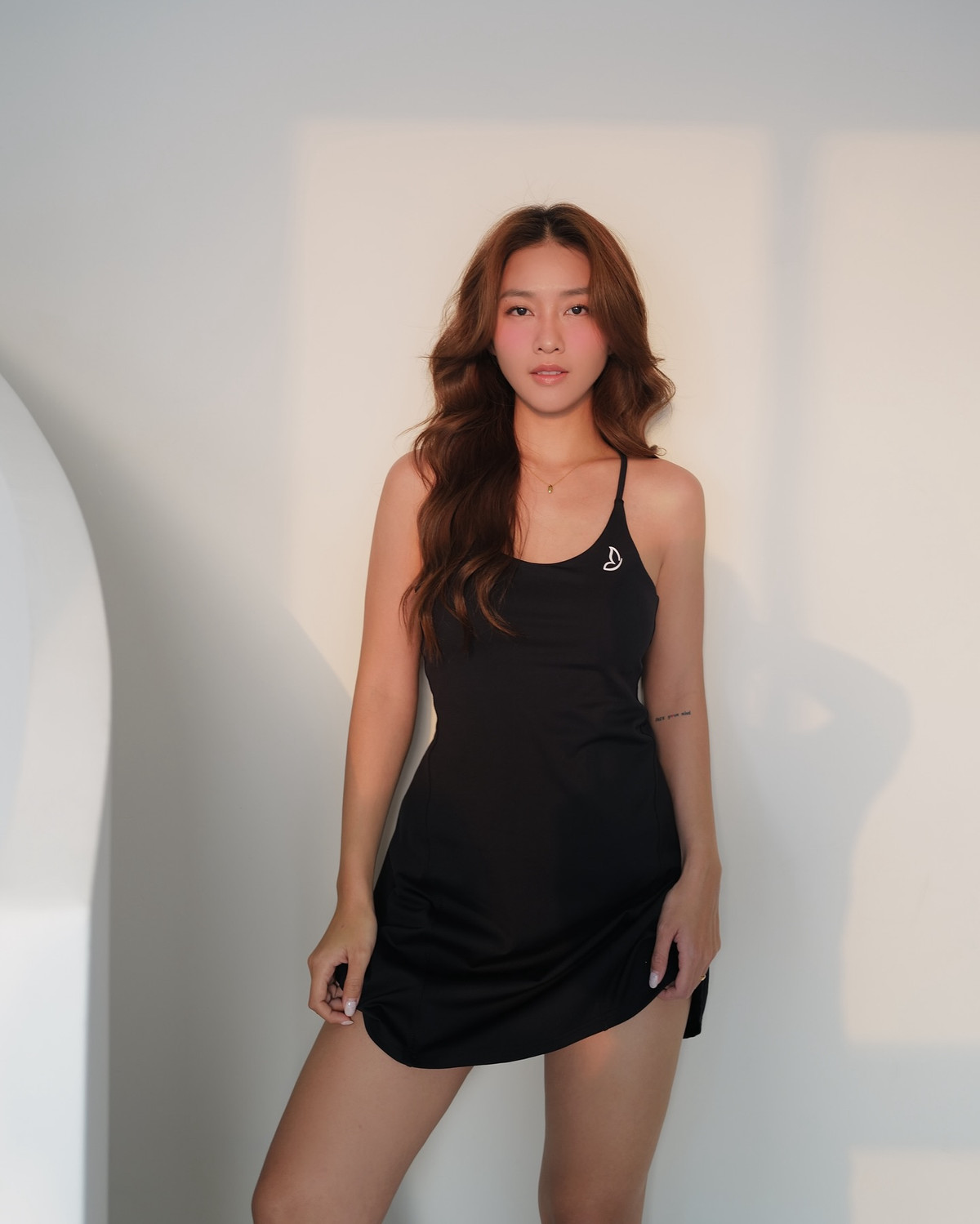 Tên tuổi của cô nàng được biết đến nhiều hơn sau khi là nữ chính MV Chờ ngày mưa tan của Noo Phước Thịnh.