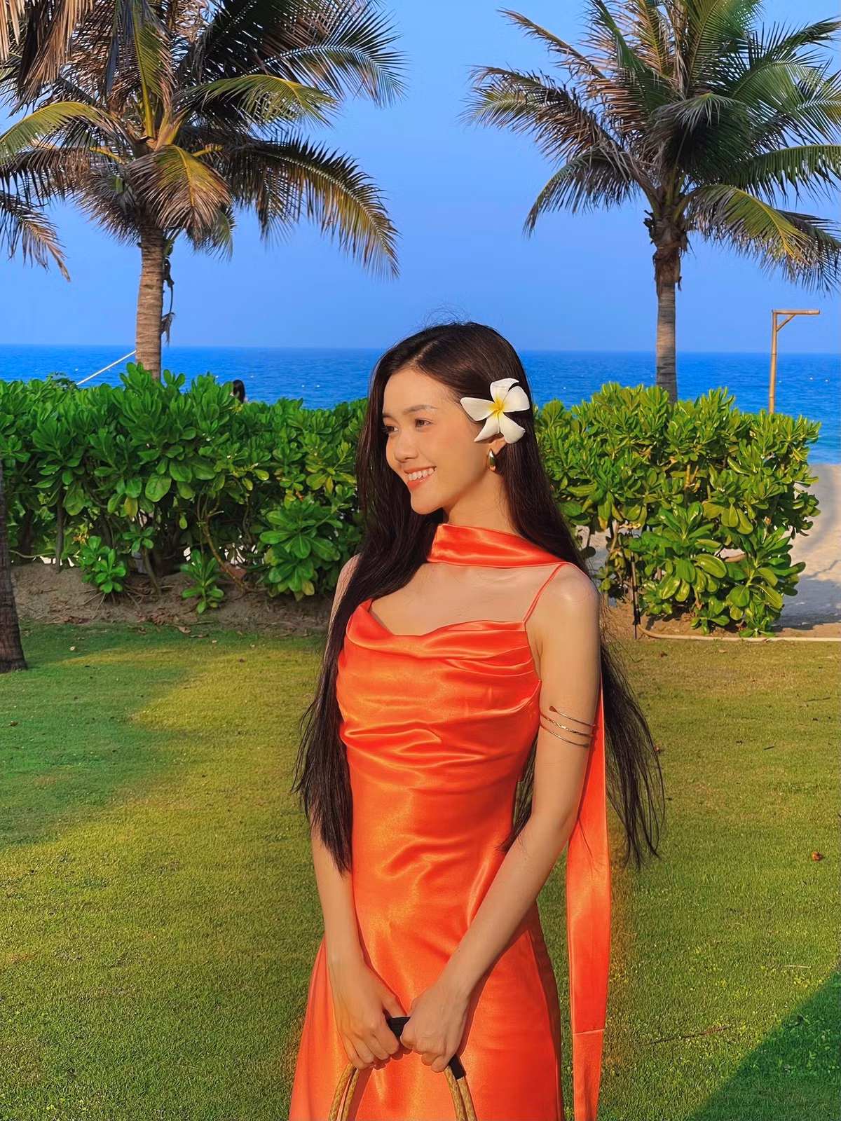 Trước khi tham gia Hoa hậu Việt Nam 2024, Mỹ Vân từng giành giải Á khôi 1 và Hoa khôi Áo dài tại cuộc thi Nét đẹp sinh viên năm 2019 của Đại học Tôn Đức Thắng. Cô cũng có kinh nghiệm làm diễn viên, người mẫu và trợ giảng đối ngoại tại Trung tâm Ngoại ngữ Bộ Ngoại giao.