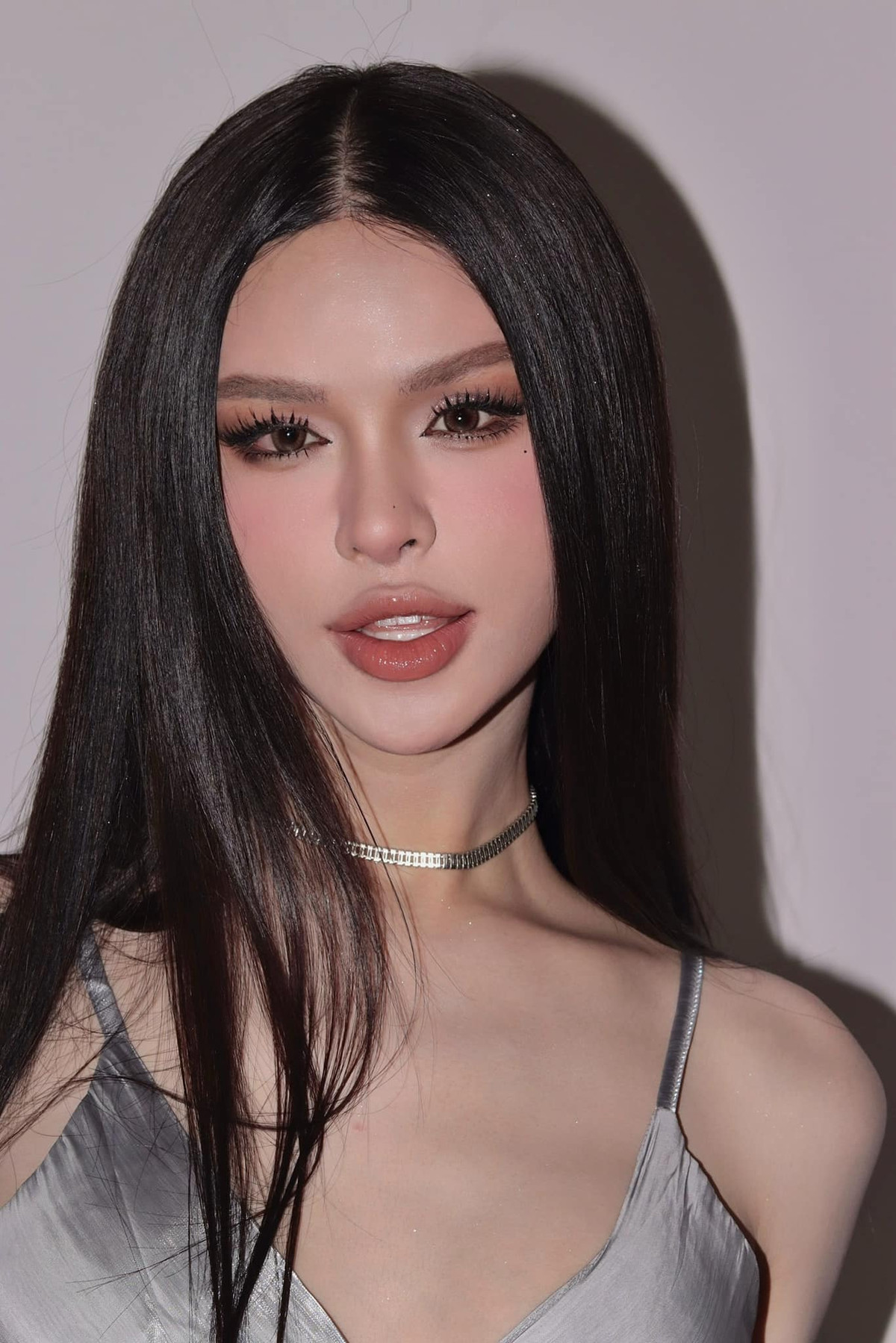 Nhiều người bày tỏ sự vui mừng, chúc mừng cho Trần Đức Bo: "Chúc mừng chị, được làm chính mình", "chúc mừng chị nha", "Chúc mừng bà nha, hãy sống cuộc đời thật sự của chính mình".