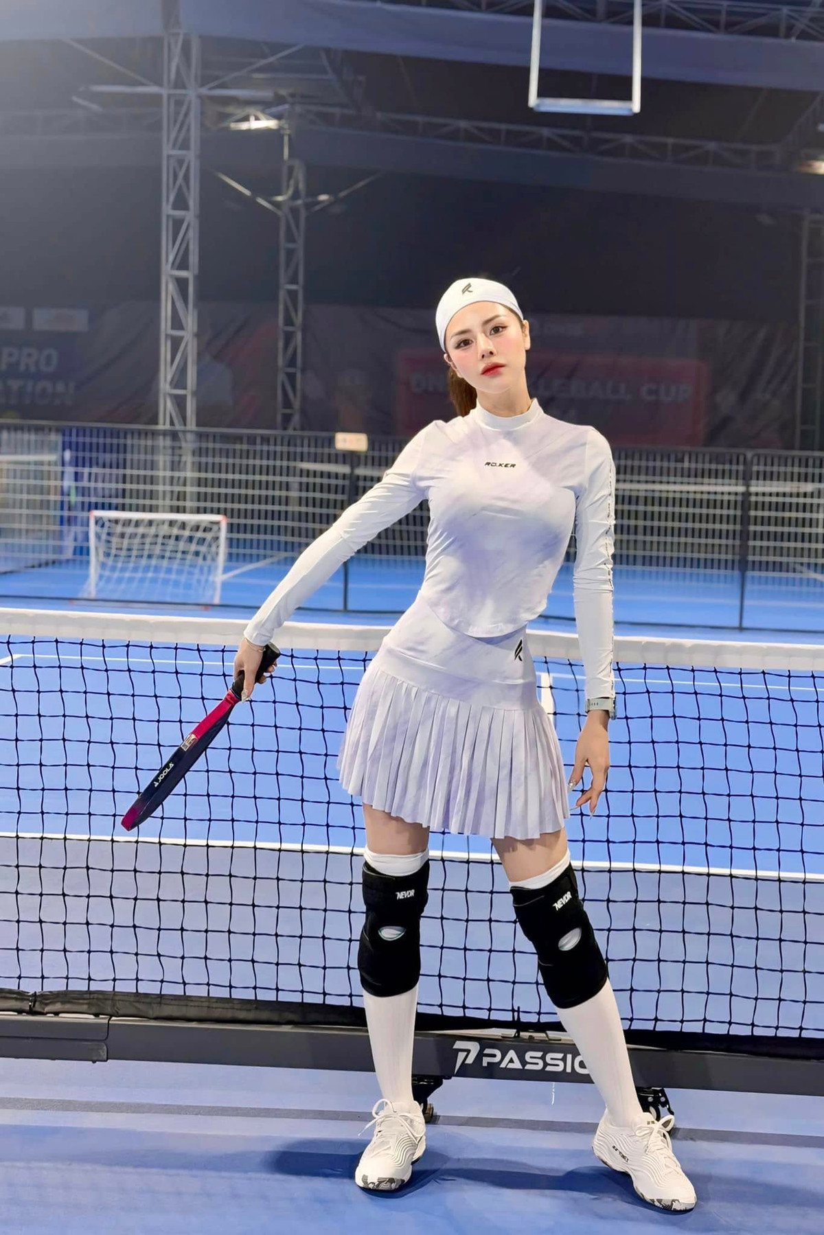 Với chất giọng truyền cảm, phong cách dẫn chuyên nghiệp, cô được nhiều khán giả yêu thích. Bên cạnh vai trò MC, cô còn thử sức với lĩnh vực kinh doanh và đạt được nhiều thành công đáng nể.