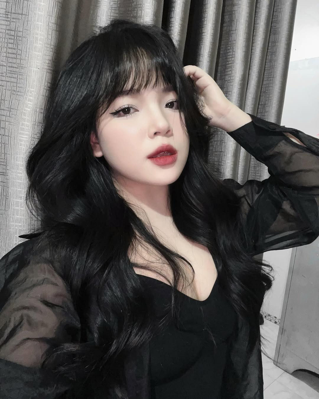 Phong cách thời trang của Trang Thảo ít nhiều cũng có sự thay đổi. Cô nàng theo đuổi phong cách có phần trưởng thành, gợi cảm hơn.